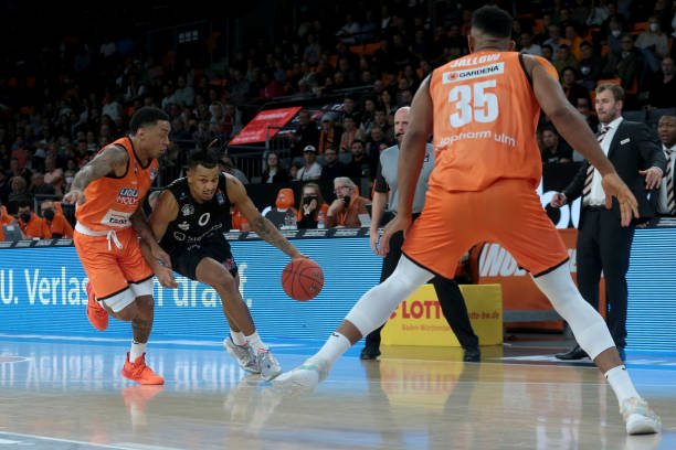 内一座极具 内一座极具