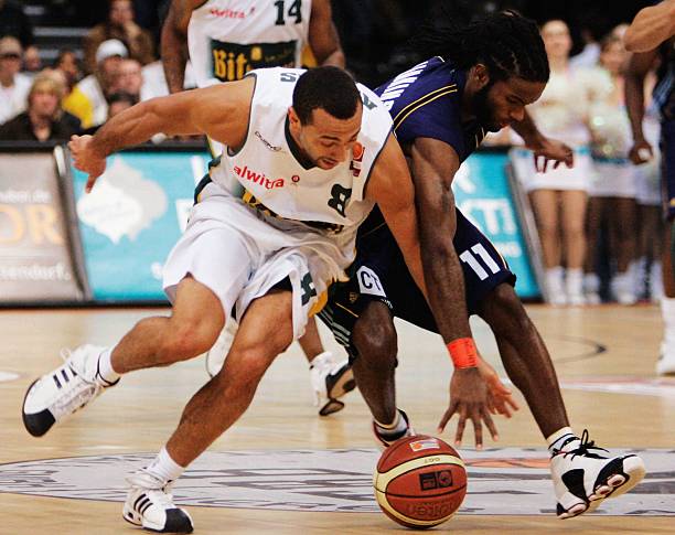 泰山队在赛 泰山队在赛